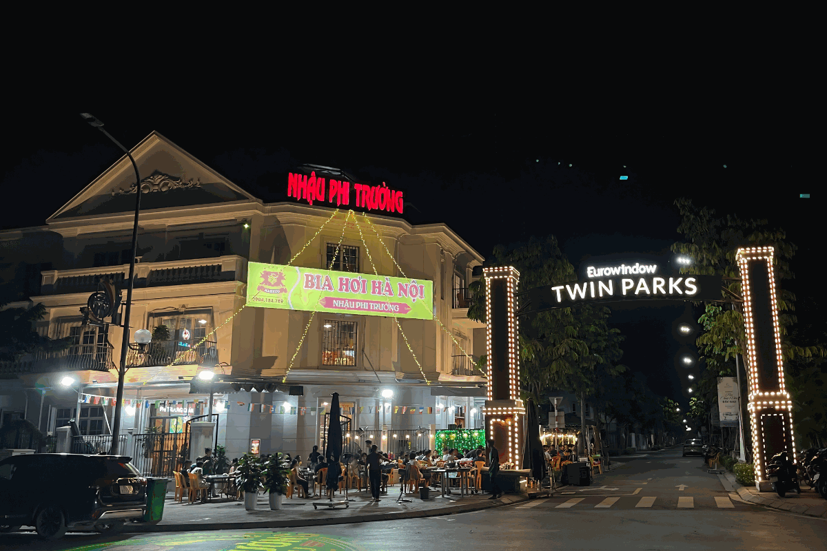 Quán ăn đêm Eurowindow Twin Parks mở tới 0h00