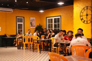 Lien Hoan Cong Ty Cuoi Tuan 300x200 – Nhậu Phi Trường Gia Lâm